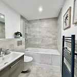 30 Citygate